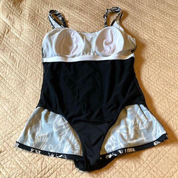 BAL HARBOUR One Piece Slimming Swimsuit Black White Floral Womens Large - Picture 6 of 8